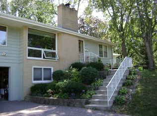 8135 Winsdale St, Golden Valley, MN 55427