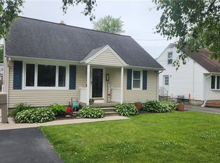 735 Mohawk St, Lewiston, NY 14092