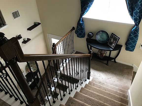 5th image of 17111 Amarose Dr