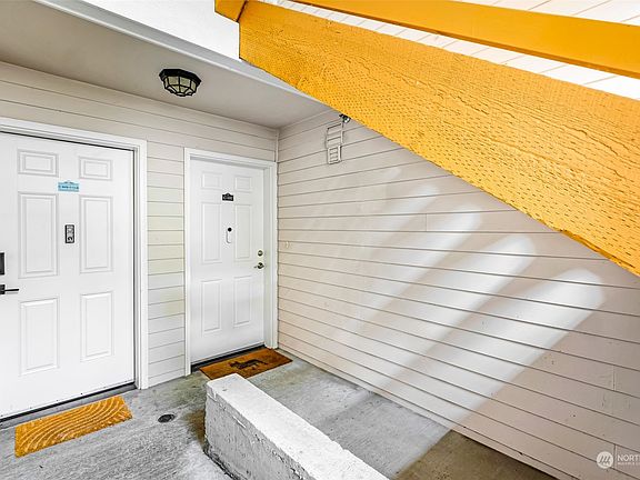 4th image of 8808 Redmond Woodinville Road NE #C102