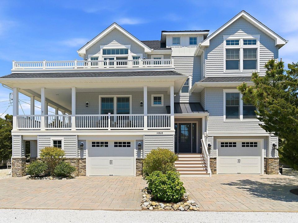 1st image of 1082 Long Beach Blvd #B