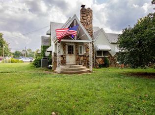 1311 N Central Ave, Monett, MO 65708