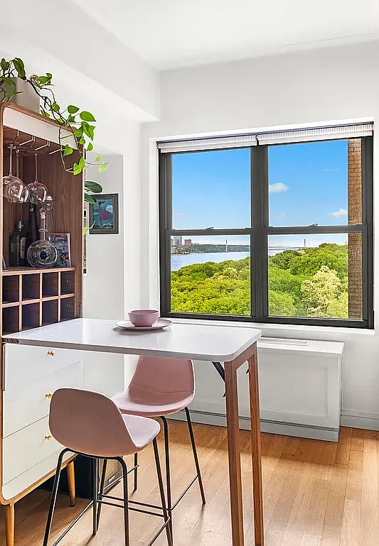 Studio, 402 sqft, $3,500 — Photo 3