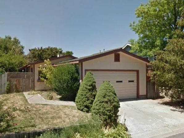 135 Sagebrook Dr, Verdi, NV 89439