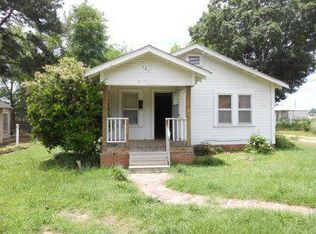 121 N Oakland St, Magnolia, AR 71753