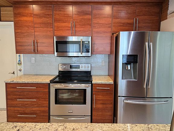 4th image of 8406 NW 57th Court