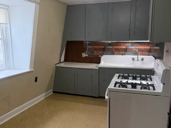 104 Mechanic St #3, Danielson, CT 06239
