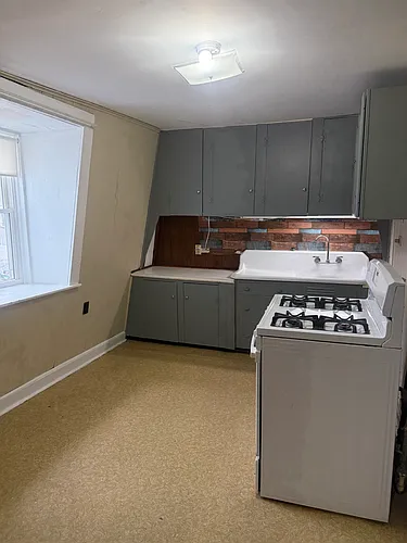104 Mechanic St #3 Photo 1