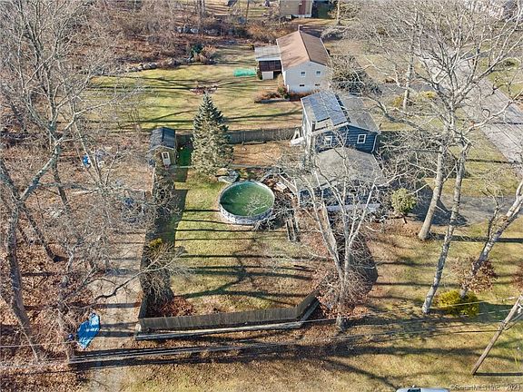 4th image of 23 Washington Dr