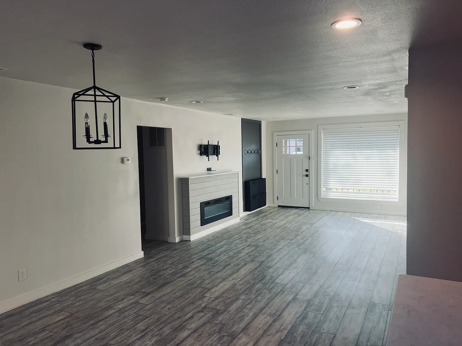 2512 Mission St — Photo 3
