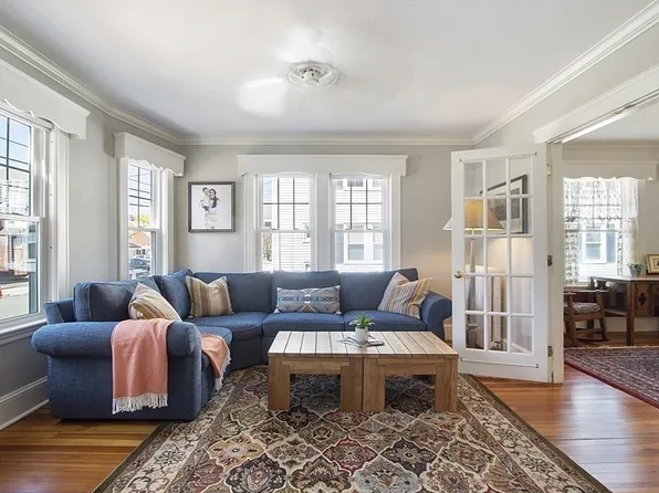 48 Wicklow St #1, Malden, MA 02148
