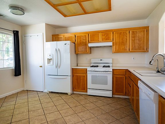 4th image of 2049 Hastings Dr