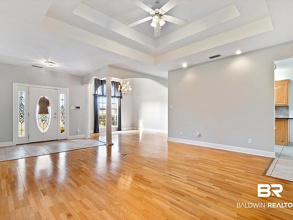 3rd image of 5466 3rd St