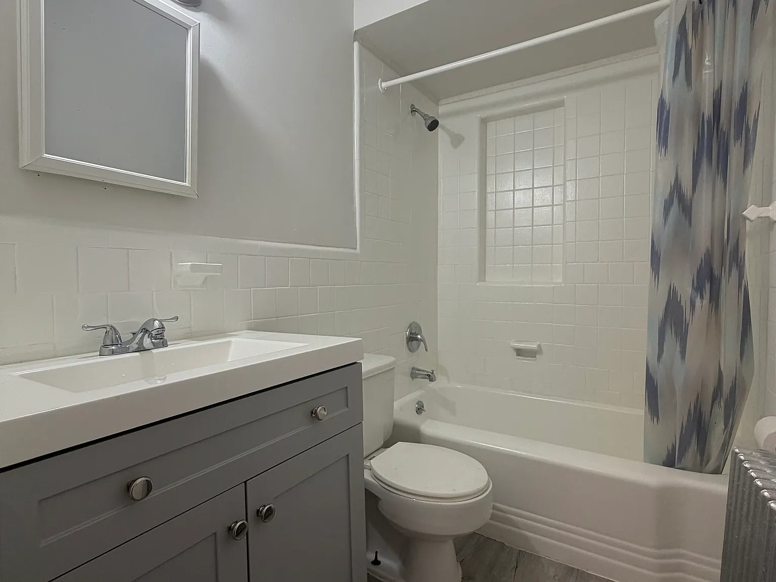 2 bed, 1.0 bath, 1000 sqft, $2,100 — Photo 4