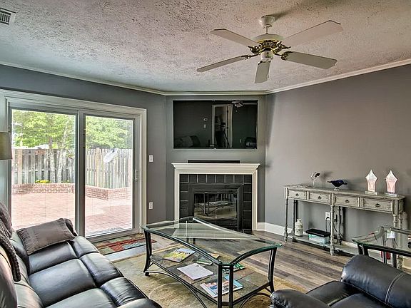 5th image of 209 Sonoma Pl