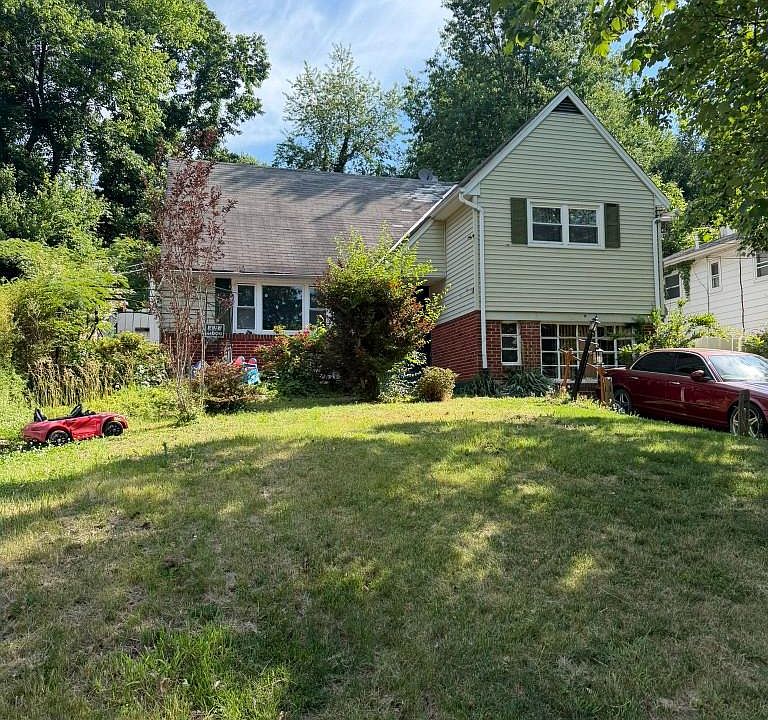 1st image of 6104 Greenvale Pkwy