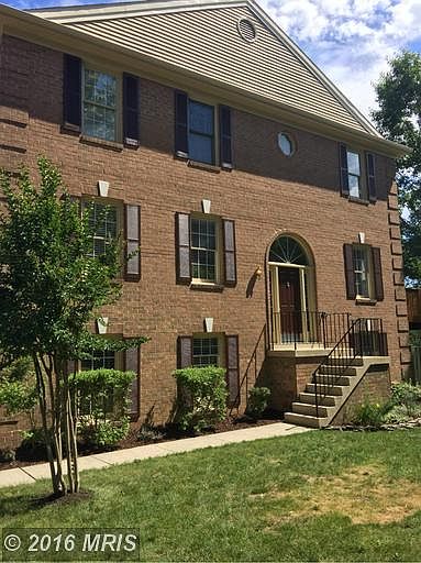 1st image of 7409 Salford Ct