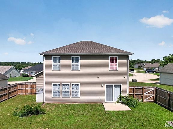 2nd image of 214 Fritts Cir