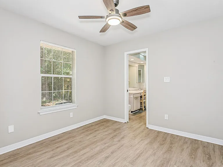 3780 Nobles St — Photo 11