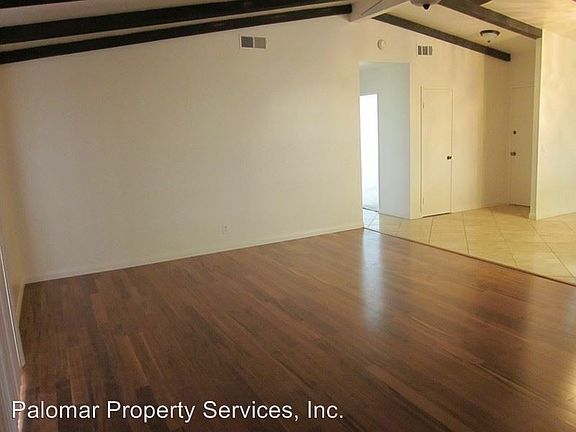 4th image of 2210 E Washington Ave