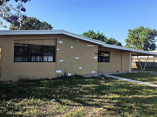 1st image of 865 NW 168th Ter