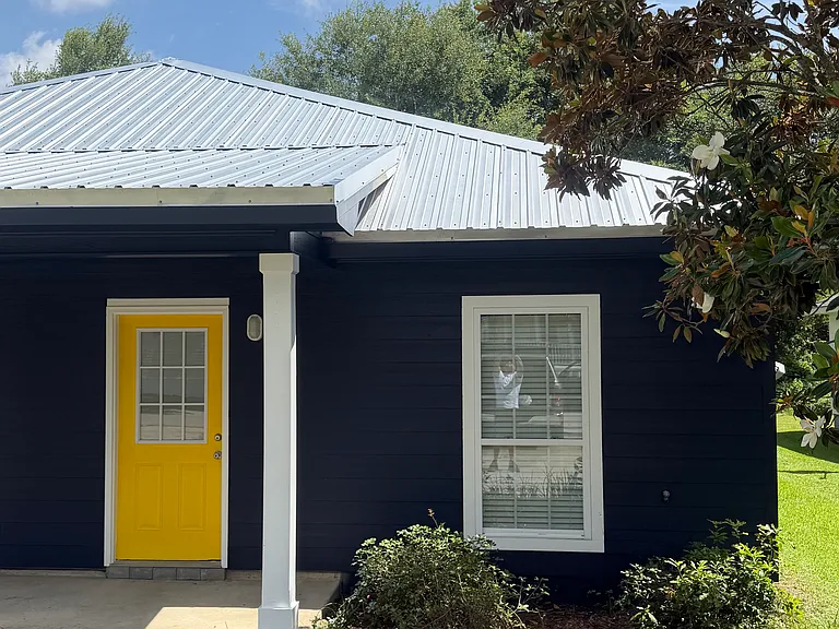 327 Ruella Ave — Photo 2