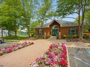 51 Columbus Dr #51, Franklin Park, NJ