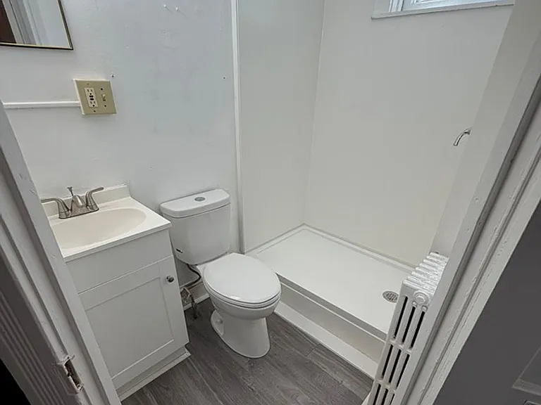 352.5 W Orange St — Photo 4