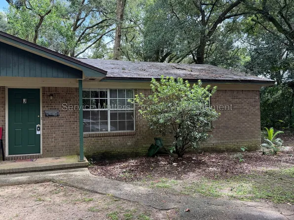 9631 Holsberry Rd #J, Pensacola, FL 32534