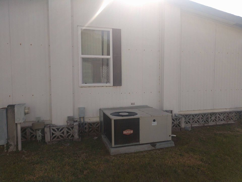 2nd image of 4624 Steamboat Ave #139
