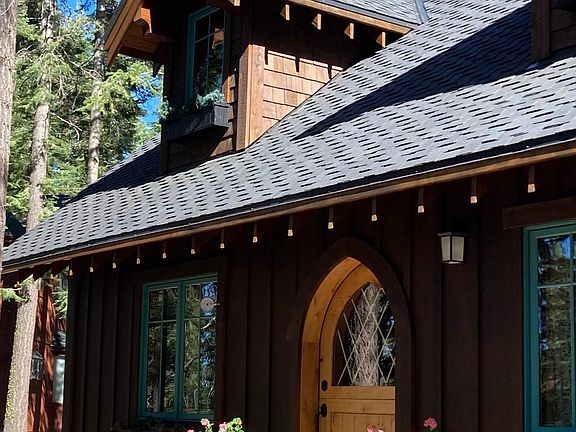 5th image of 433 Sierra Dr