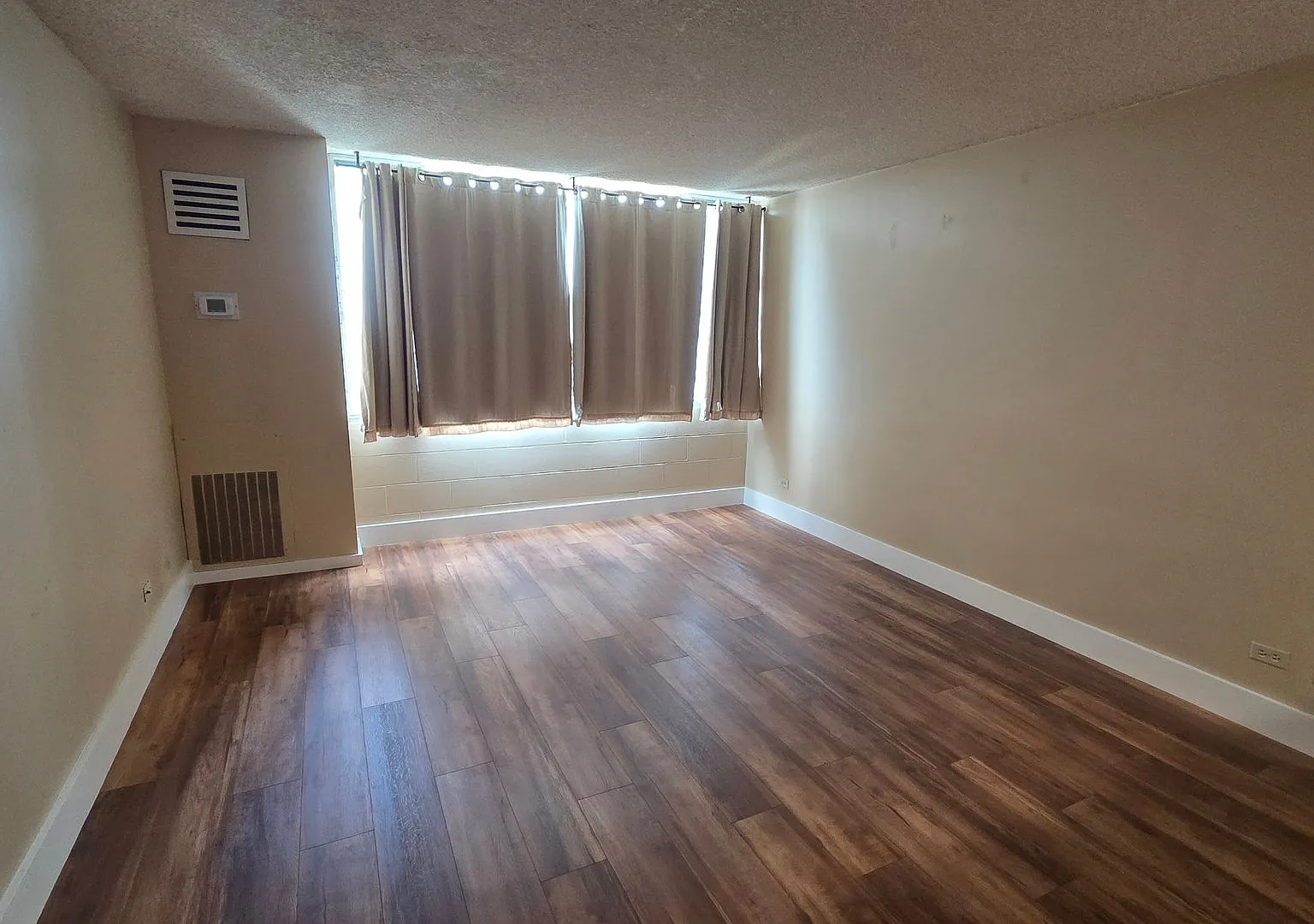 Beautifully Remodeled 1-Bedroom Condo with Stunning Ocean Views Salt Lake — Photo 4