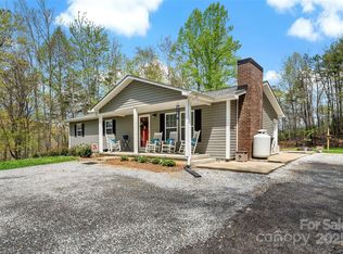 688 Hidden Acres Dr #3-4, Marion, NC 28752