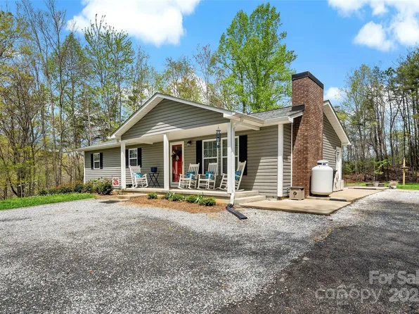 688 Hidden Acres Dr #3-4, Marion, NC 28752