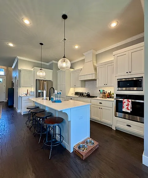 2979 W Sauter Ln — Photo 8