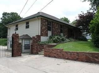 2121 S James Downey Rd, Independence, MO 64057