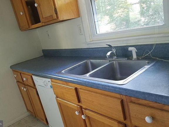2nd image of 21753 Saratoga Dr
