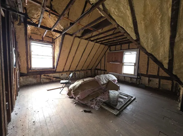 815 Montgomery Street image 16 of 18