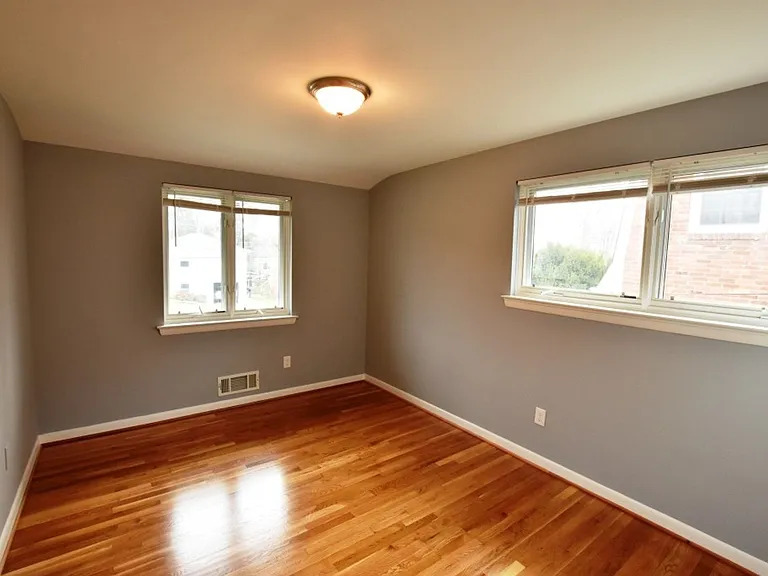 5611 Alta Vista Rd — Photo 14
