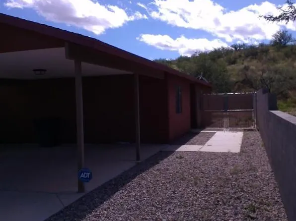 118 S Santa Cruz St, Huachuca City, AZ 85616