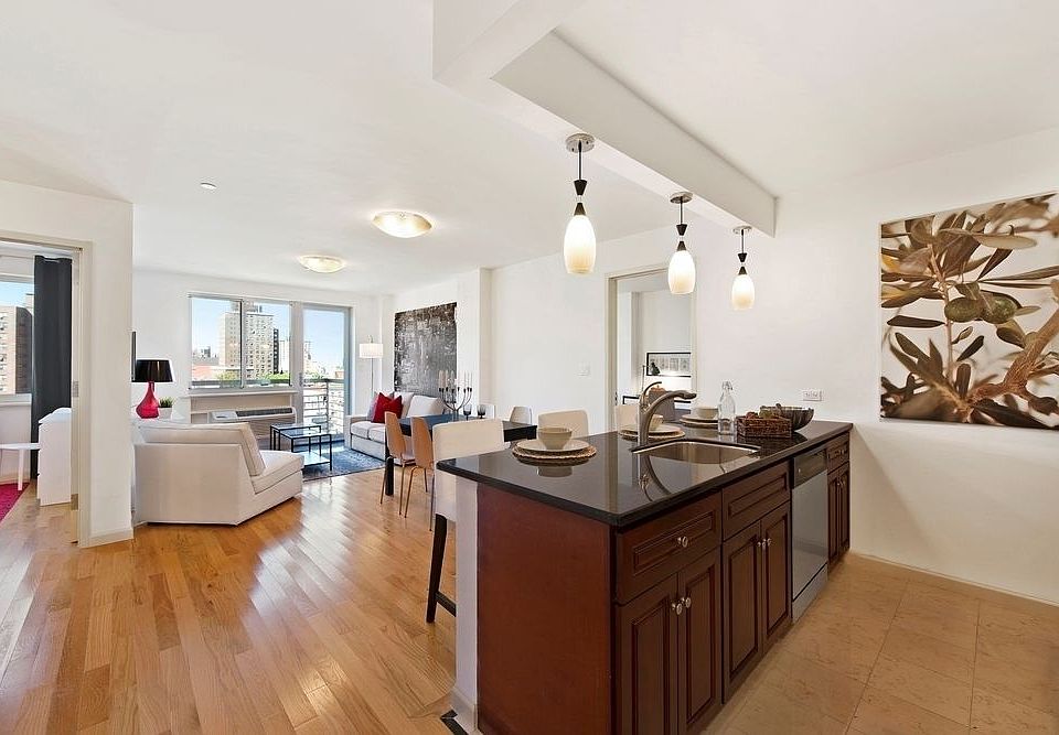 1st image of 1635 Lexington Ave APT 8C