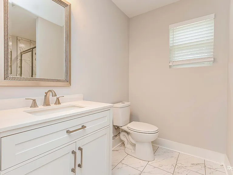 1207A Birch St — Photo 8