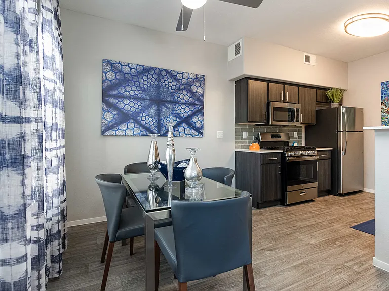 Remington Canyon Apartments — Photo 6