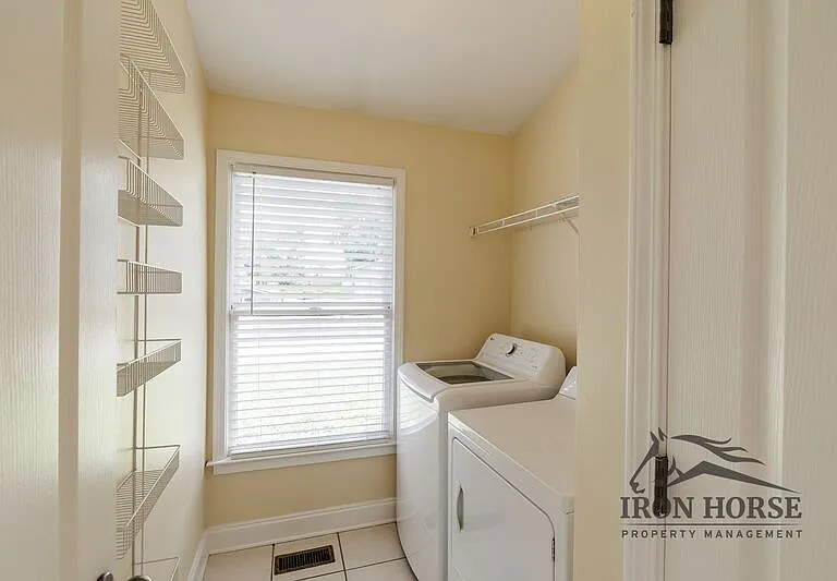 130 Mandy Dr — Photo 19