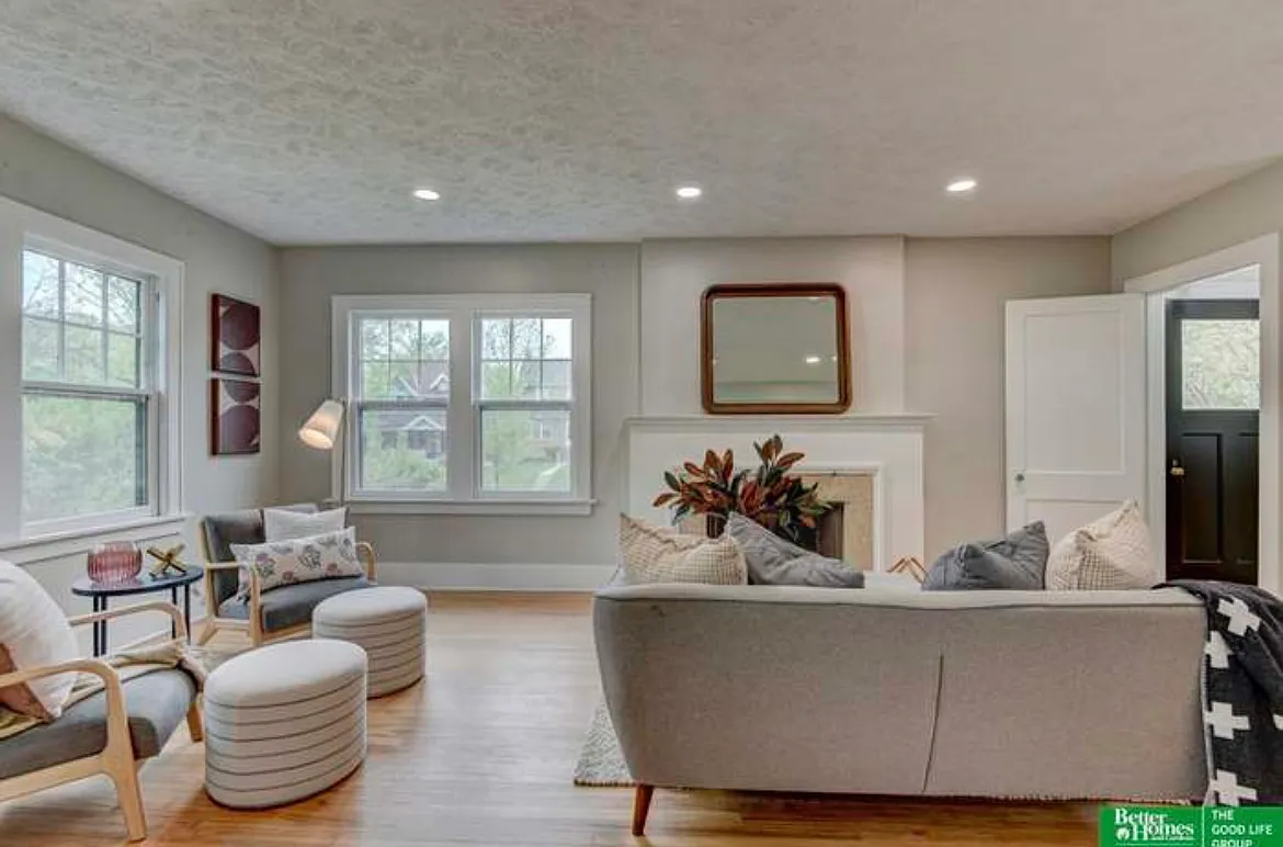 3 bed, 1623 sqft, $2,400 — Photo 3
