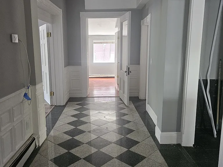 14 Hillside St #5 — Photo 15
