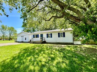 10070 Wolfe Rd, New Vienna, OH 45159