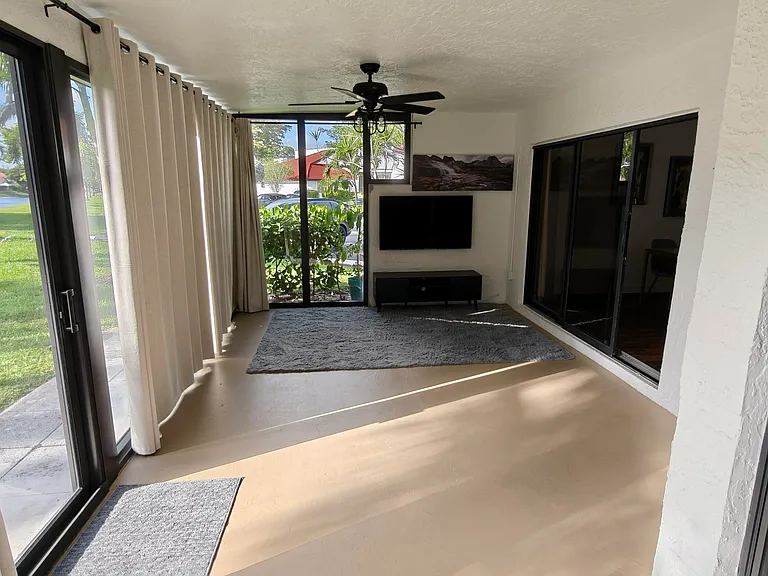385 NW 36th Ave — Photo 36