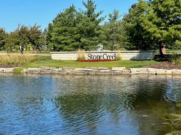 2523 Muirfield Pl, Urbana, IL 61802