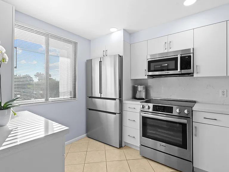 501 S Seas Dr #206 — Photo 7